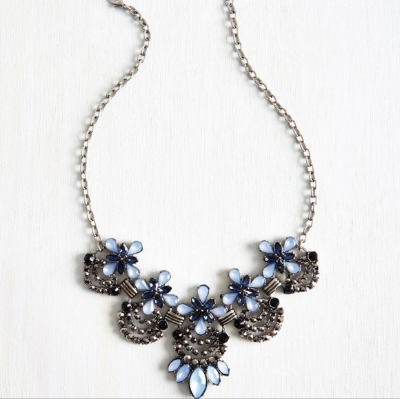 Modcloth blue rhinestone statement necklace - Picture 1 of 3